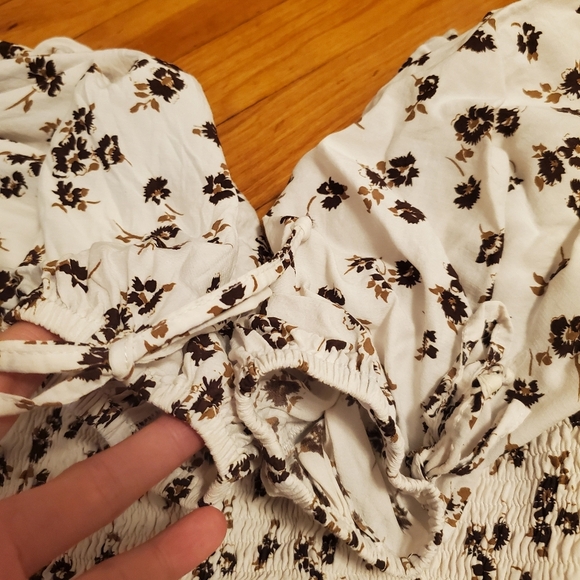 Faithfull the Brand Paola Floral-Print Shirred Midi Dress. White, brown. Boho. S - Picture 8 of 14